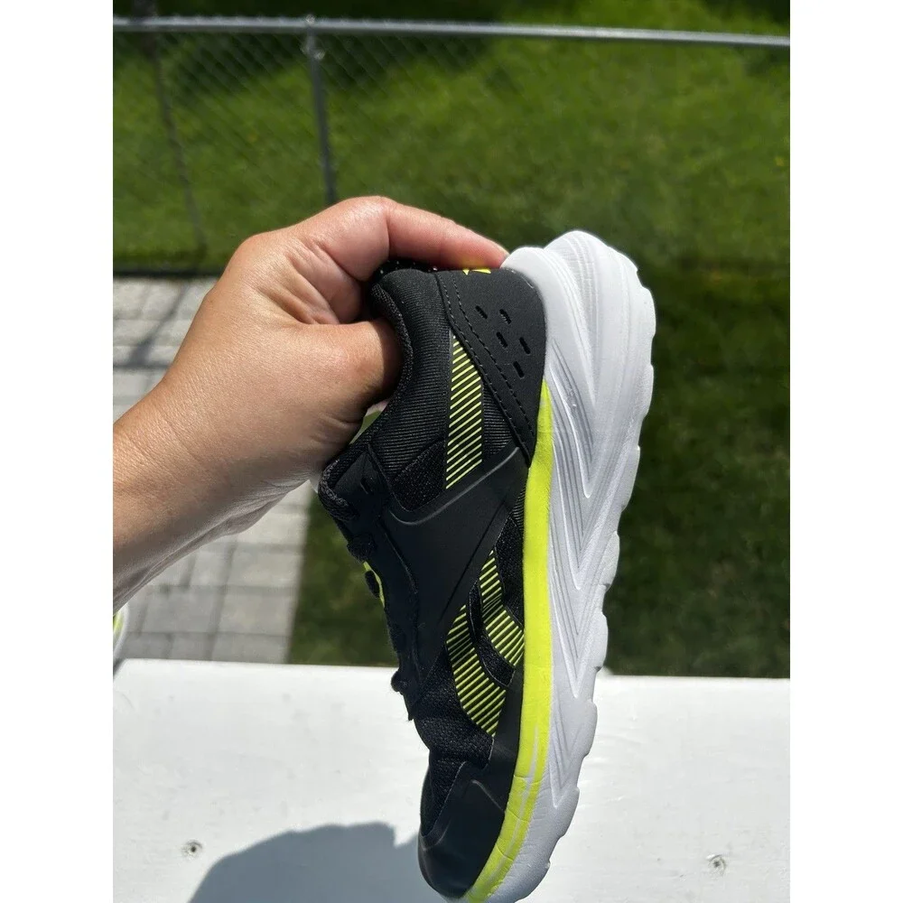 Reebok Boys Running Shoes Black Neon Yellow Size 1K